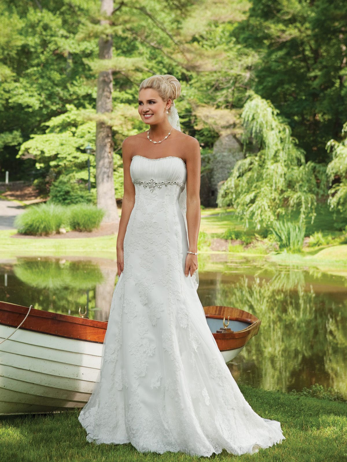 Strapless A-line tulle bridal gown