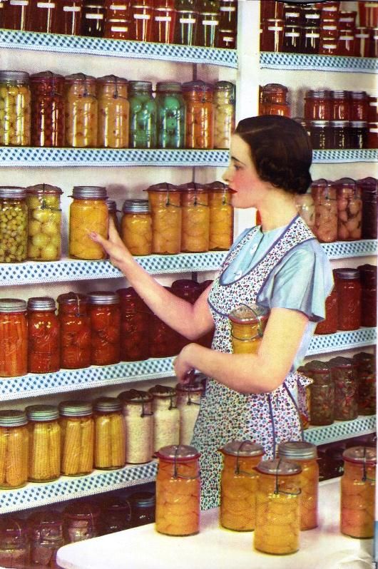 The Iowa Housewife:  Some Basics of Home Canning    WOW!  Glad I clicked it.  :)