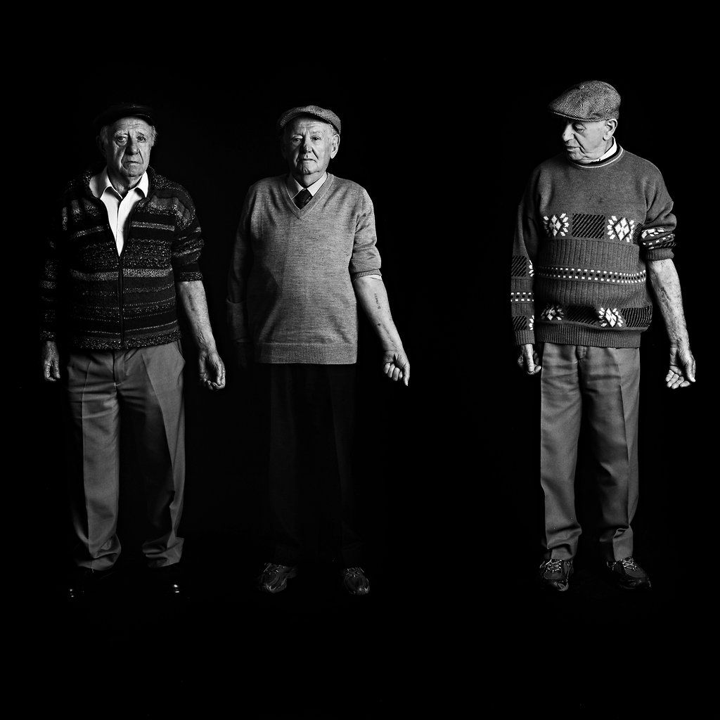 Three men who stood in the same line in Auschwitz have nearly consecutive number