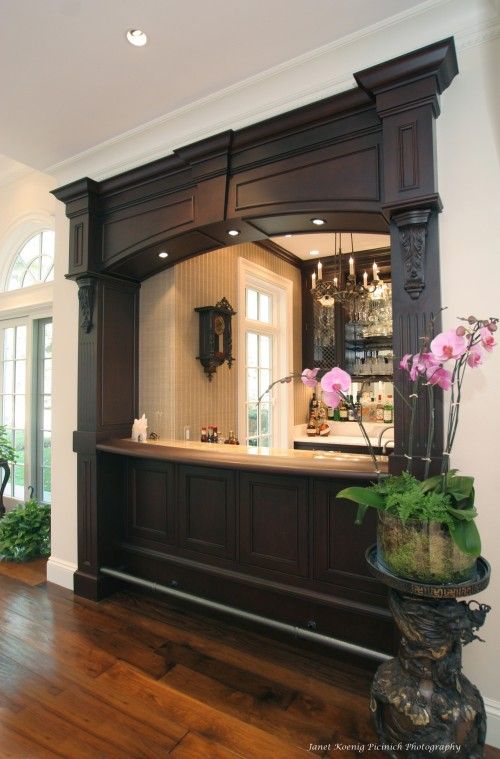 bar between kitchen and living room…