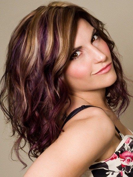 Awesome Hairstyles Featuring Dark Brown Hair with Highlights