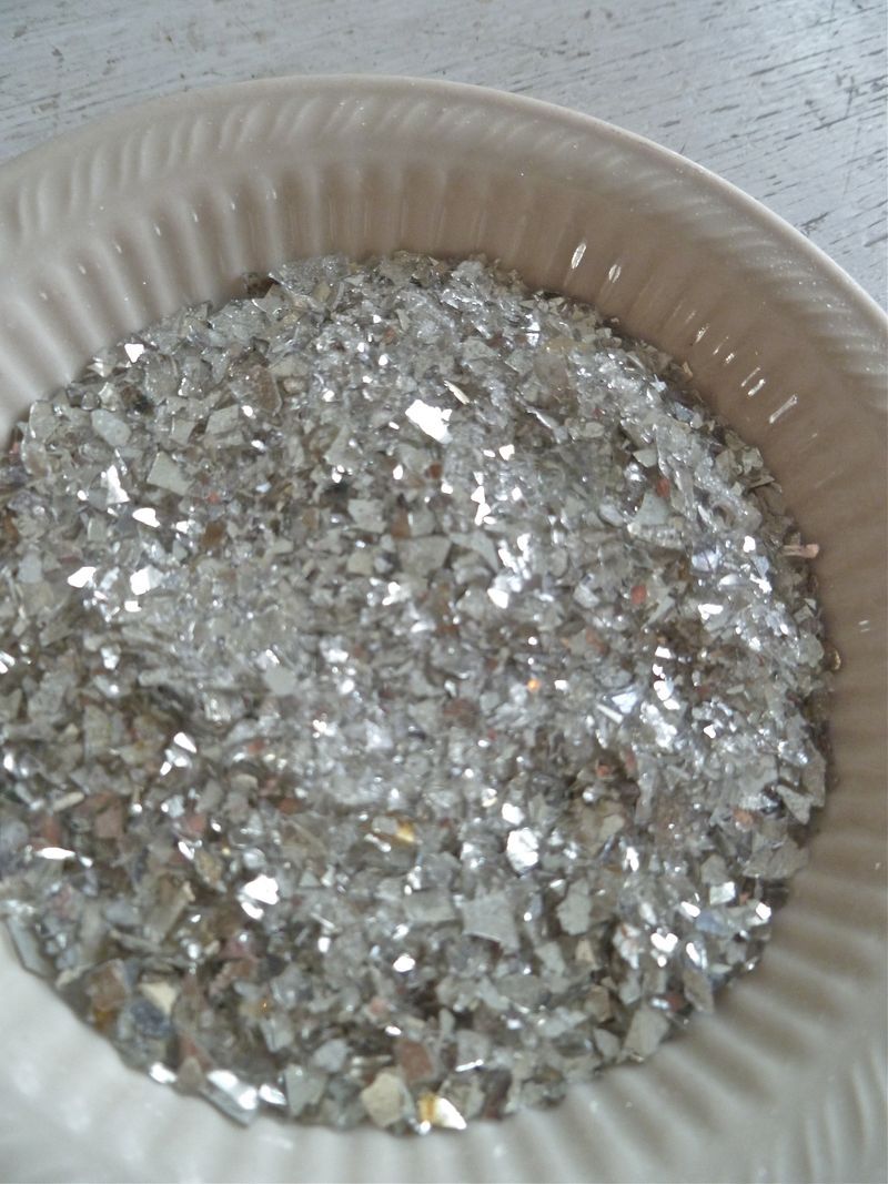 how to:  vintage glass glitter made from broken ornaments