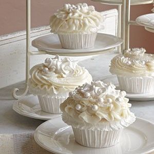 wedding wedding wedding  cup cakes