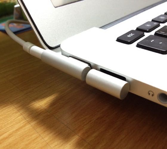 Apotop AP-U2 Apple Addicted Aluminium USB2.0 Flash Drive 32GB . Elegant aluminum