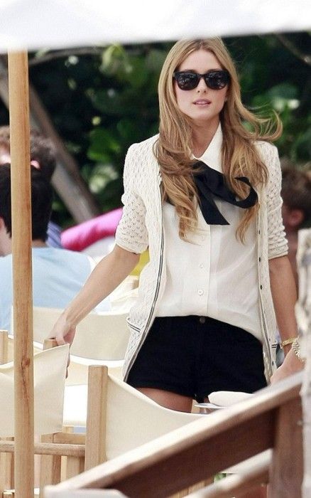 Black and white and chic all over! Olivia Palermo. #FashionMath