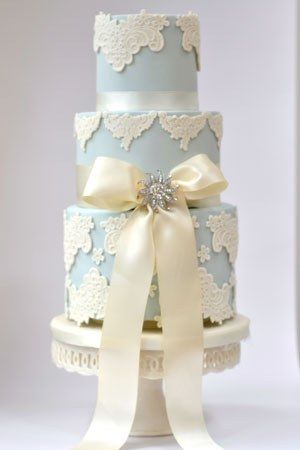 Blue Vintage Wedding Cake With Diamantie bow    #blue #wedding #cake