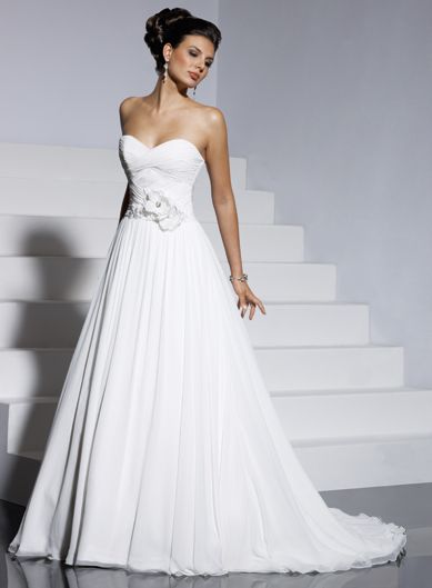Chic A-line sleeveless chiffon wedding dress