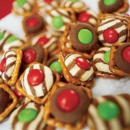 Christmas pretzel treats – made the hugs versions of these for my kids at school