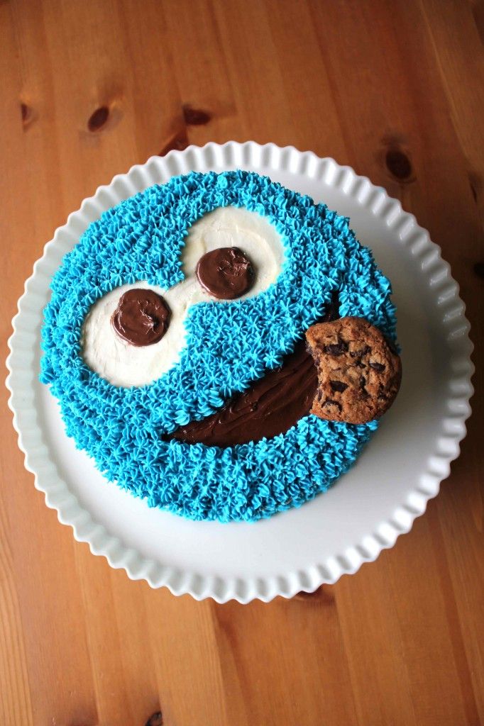 Cookie monster cake