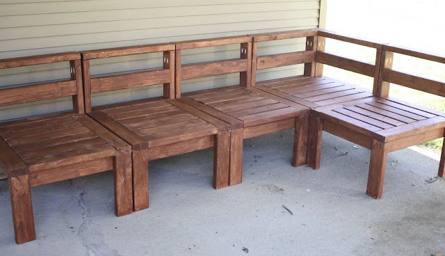 DIY 2×4 outdoor sectional for only around 100 bucks and then just put cushions o