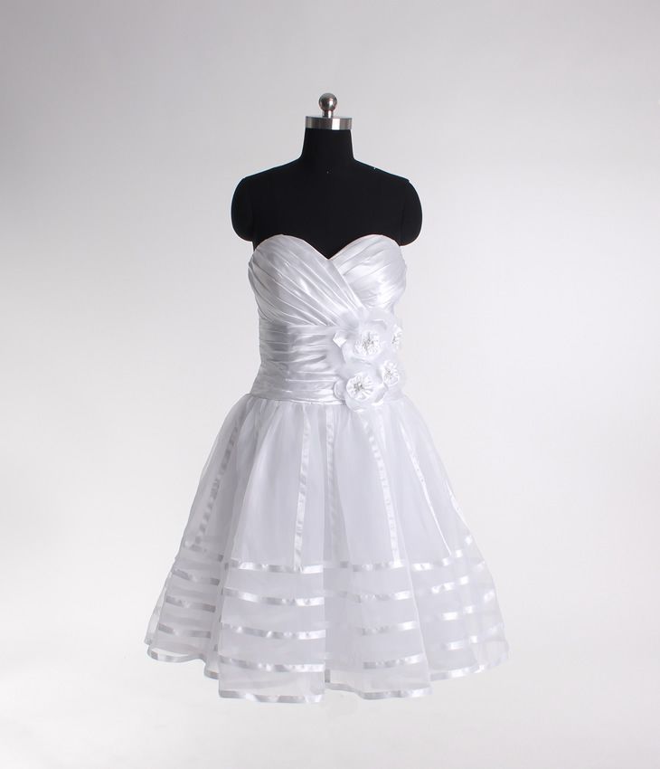Elegant Sleeveless A-line Tea-length bridal gowns