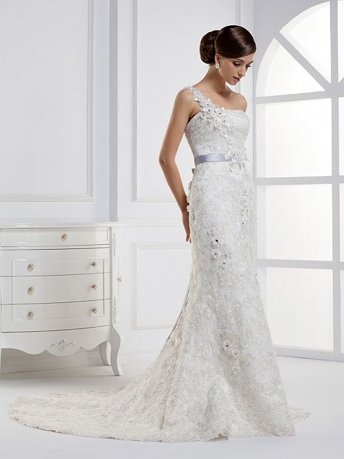 Elegant Sleeveless with Natural waist wedding dress