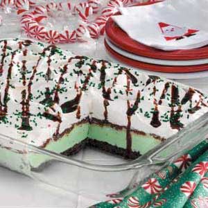 Festive Mint Cream Dessert – A perfect Christmas party dessert.