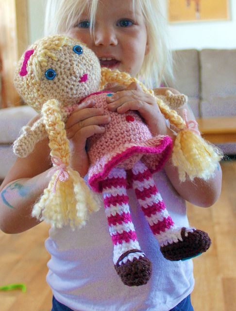 Free Crochet Pattern Doll