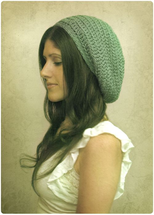 Free slouchy hat crochet pattern