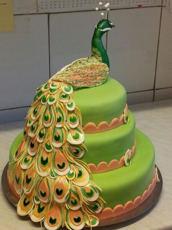 Green peacock cake