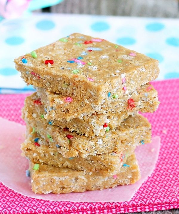 Healthy “Cake batter” energy bars!! Have to try!