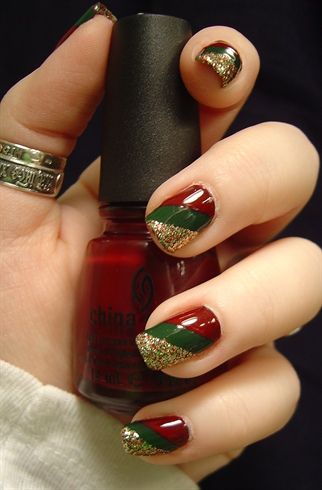 Holiday Stripes – Nail Art Gallery by NAILS Magazine