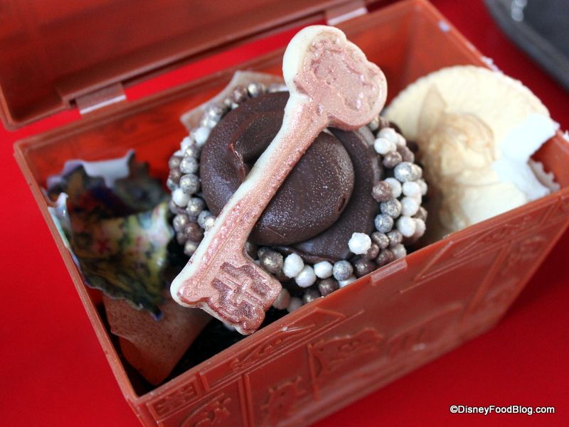 Jack Sparrow Cupcake Treasure chest at Disney World