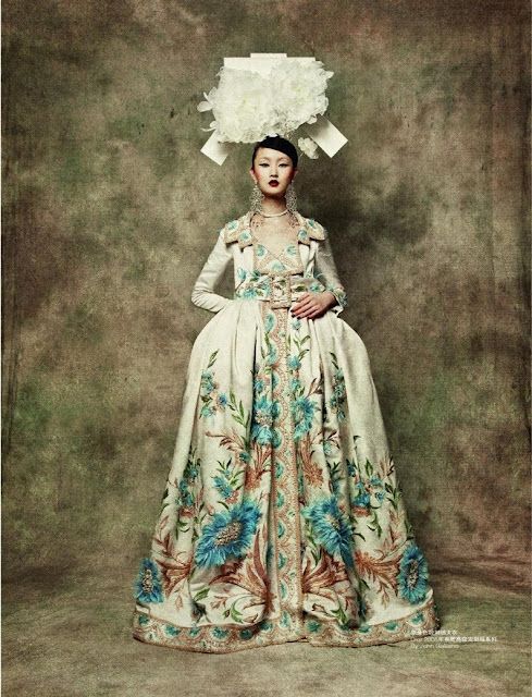 John Galliano for Dior, L'Officiel China, wrzesień 2010
