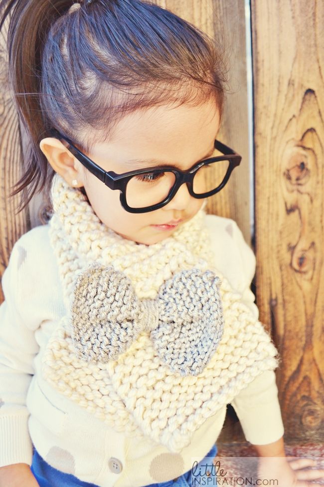 Knitted bow scarf. This is adorable.