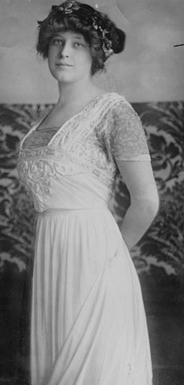 Madeleine Astor, Titanic survivor and wife of John Jacob Astor IV, ca. 1910.