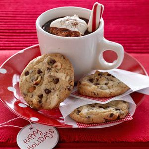 @Midwest Living 36 Classic Christmas Cookies- Hazelnut-Chocolate Chunk Cookies