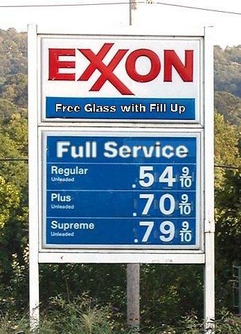 Oh to love the 1970s is to only pay 54 cents for gas.