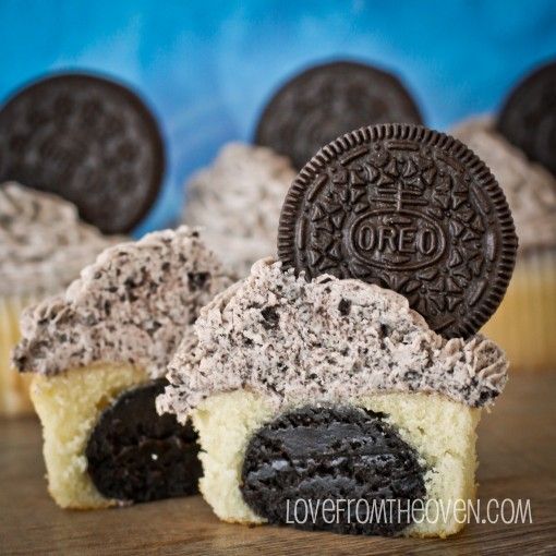 Oreo Truffle Stuffed Cupcakes With Cookies & Cream Frosting