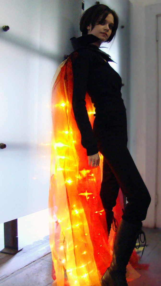 Seriously awesome Hunger Games costume!