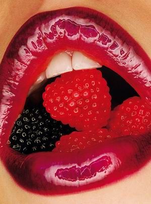 Sexy berry lips!