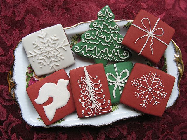 Simple and elegant Christmas cookies – by Unique Cookie