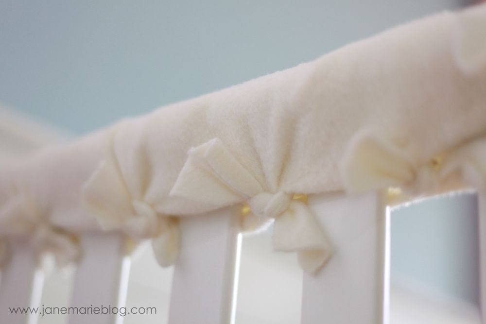 Super easy teething protector for crib. Made with fleece. Just cut and tie. Wish