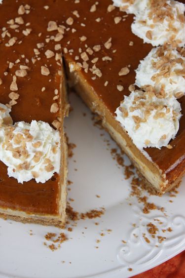 Toffee-Pumpkin Cheesecake