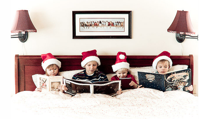 a Fun idea for shooting kids for a Christmas photo shoot, reading holiday books