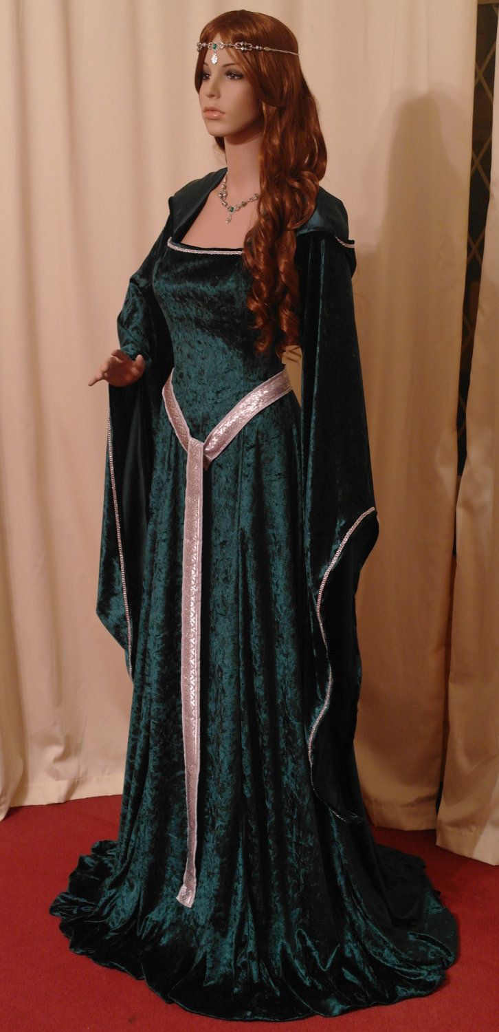awesome medieval dress costume ♥