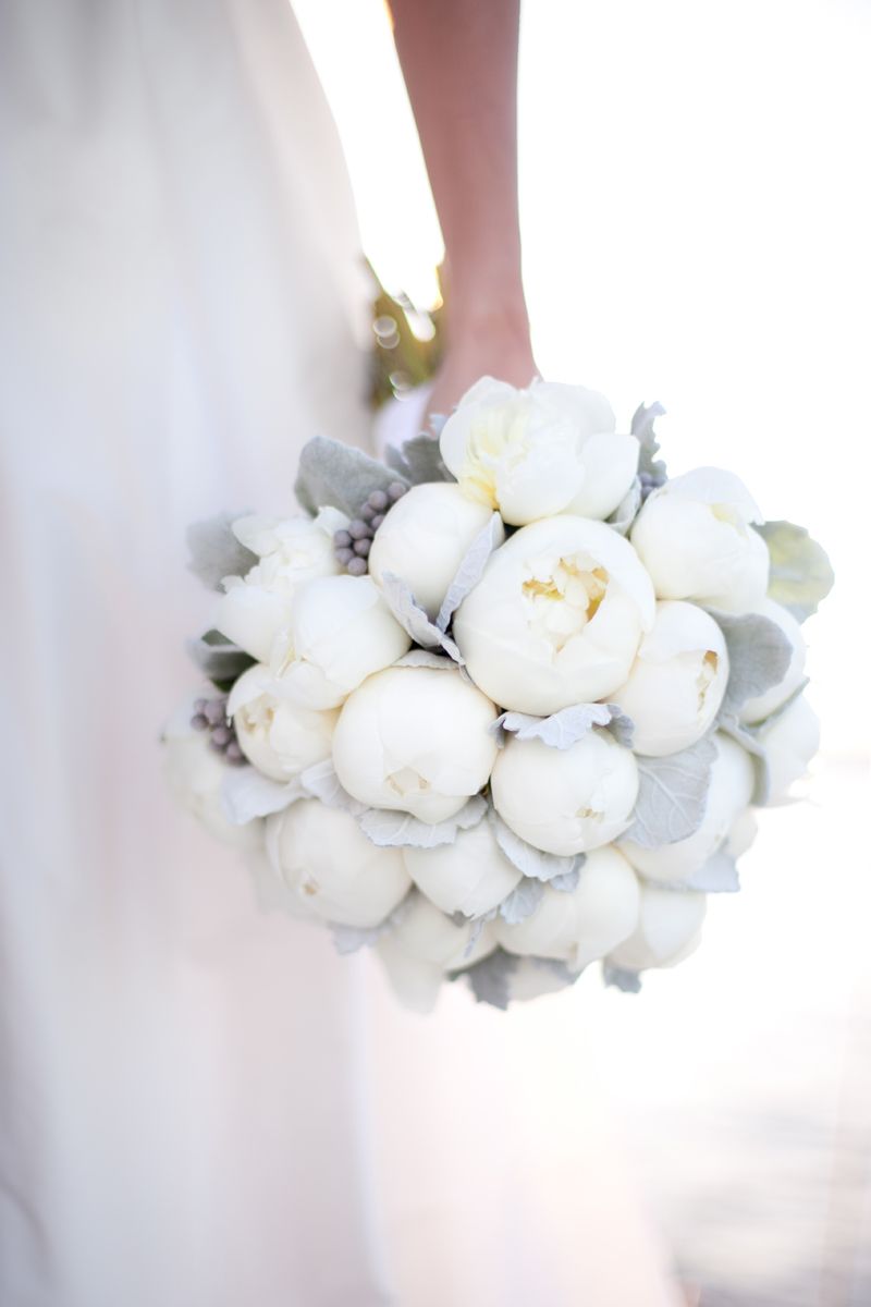 beautiful all white peony bouquet