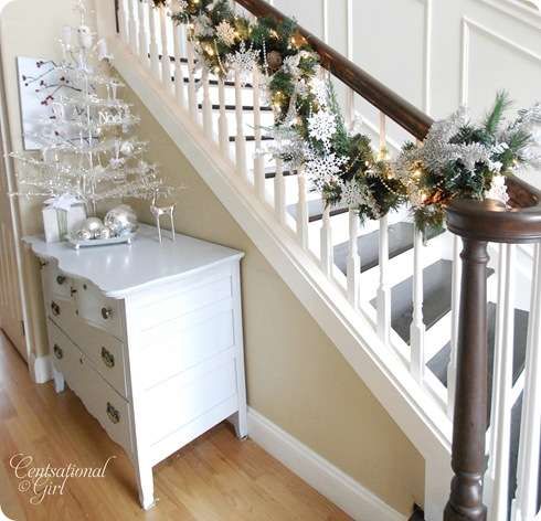 christmas decor for the stairs
