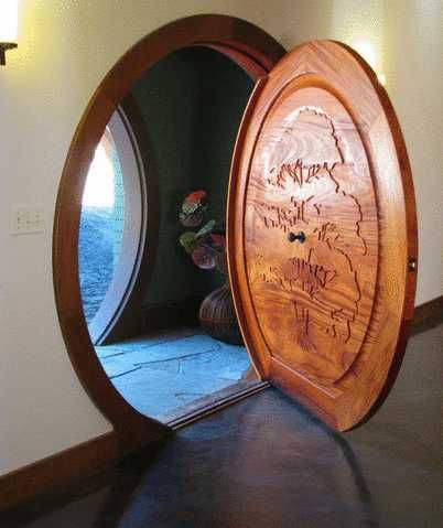 circular door