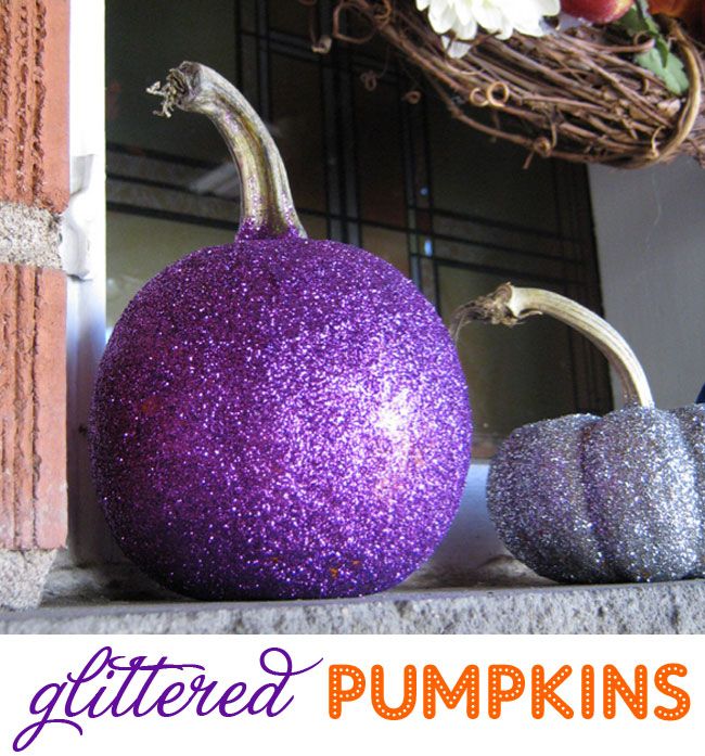 how-to-make-glitter-pumpkins. so doing this for Halloween