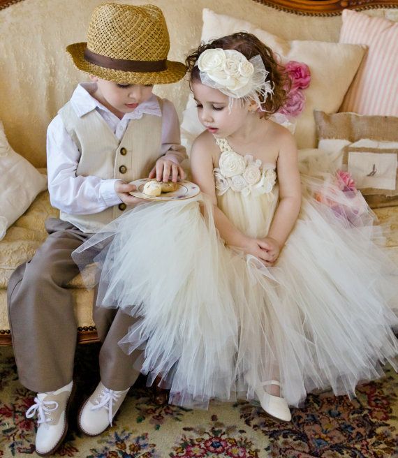 ring bearer and flower girl outfits. adorable.