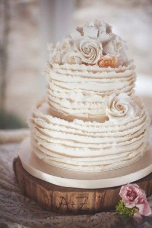 shabby chic wedding cake