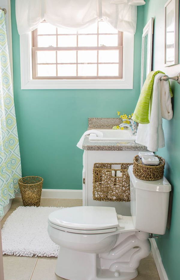 Clean and Bright -   Small and Functional Bathroom Design Ideas
