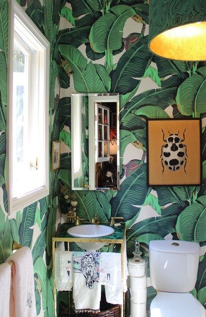 Banana Leaf Wallpaper -   Small and Functional Bathroom Design Ideas