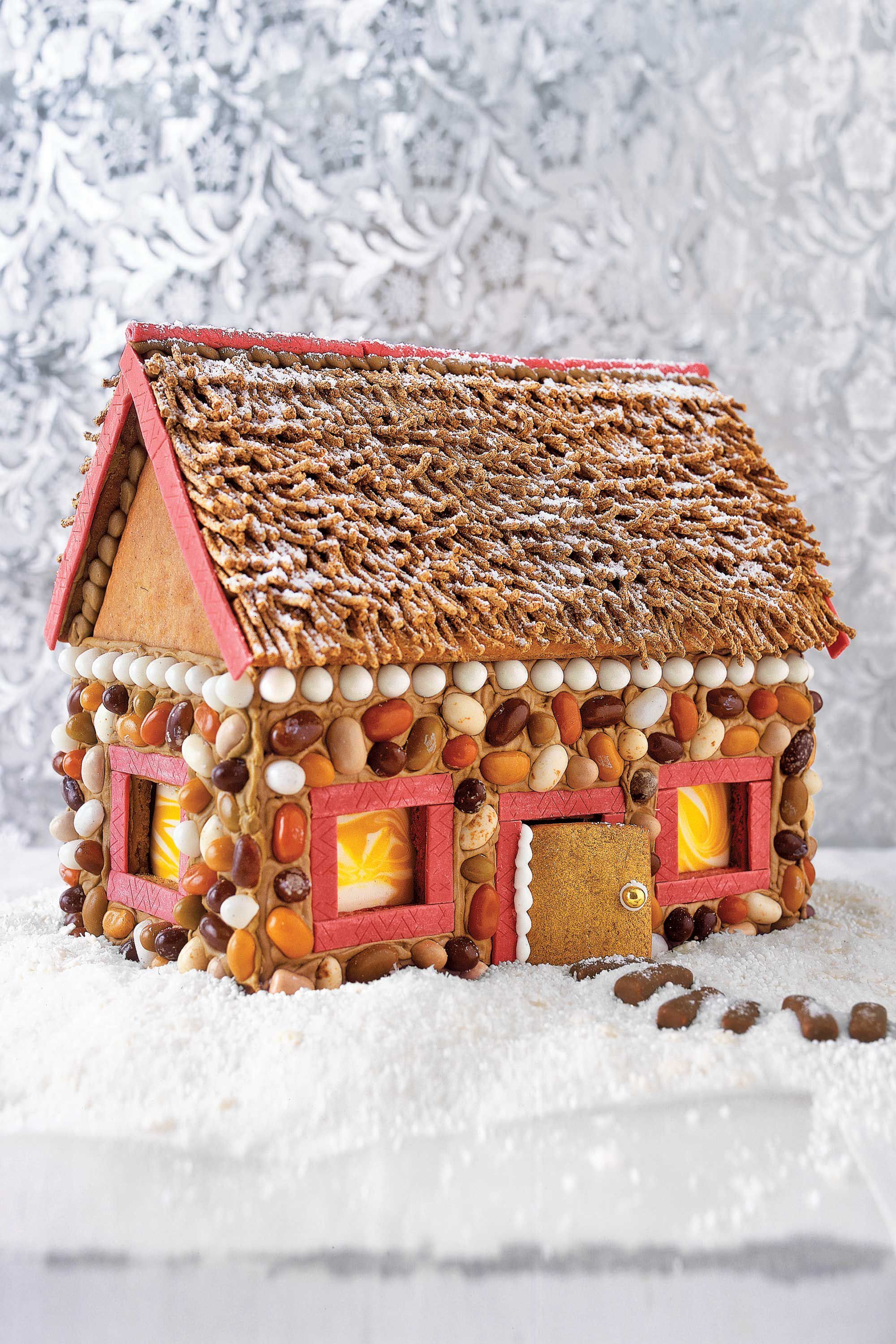 Gingerbread Stone Cottage -   Cristmass Gingerbread and Pretzel Houses Ideas