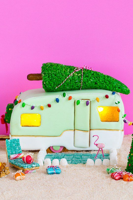 Retro Camper Gingerbread House -   Cristmass Gingerbread and Pretzel Houses Ideas