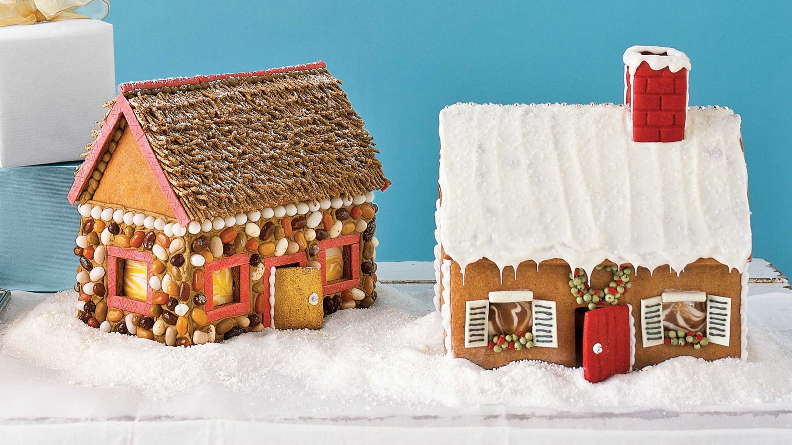 Candy Decorations -   Cristmass Gingerbread and Pretzel Houses Ideas