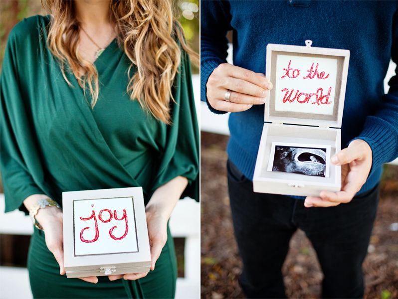 This is perfect for announcing pregnancy around Christmas time! -   Announcing Pregnancy Ideas