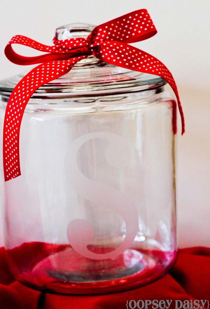 who knew etching glass was so easy! what a simple gift idea