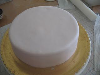 Another pinner: The BEST Fondant recipe! Kids and adults loved it and asked for